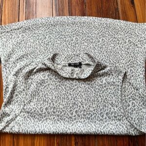 Sleeveless Mock Turtle Neck